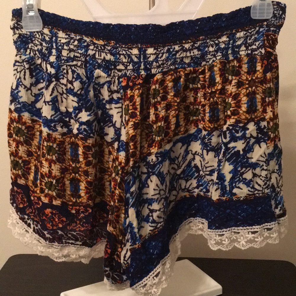 Loose shorts
